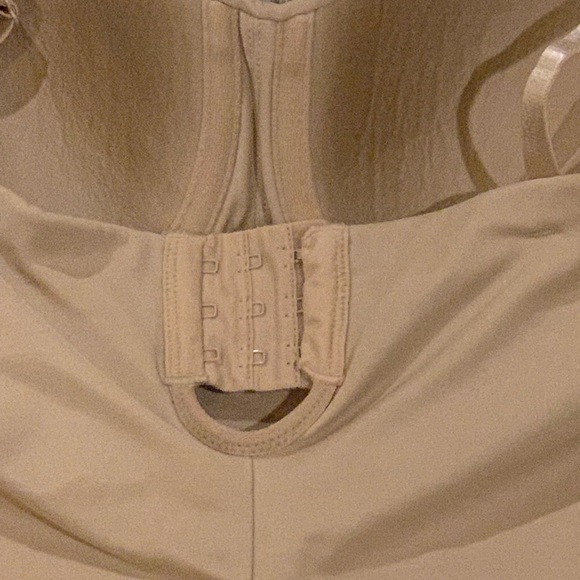 Fleexees 36C nude tan shape-wear nylon Lycra elastase shape stretch! - Picture 7 of 7